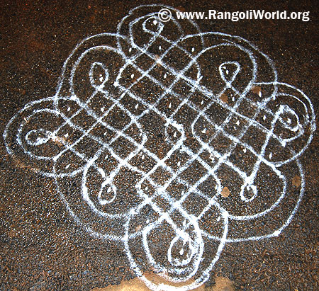 9-1 Parallel Dots Sikku Kolam